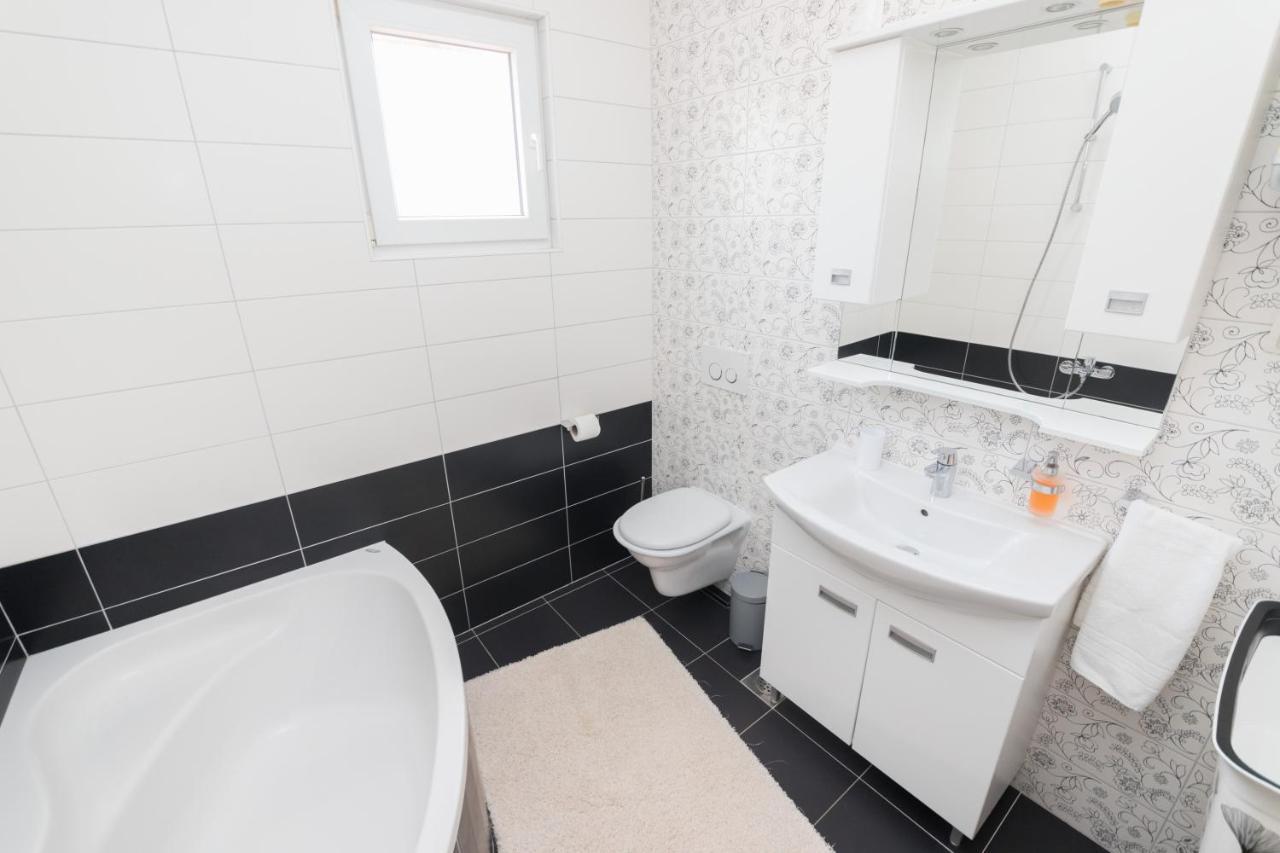 Turta Apartment Ζαντάρ Εξωτερικό φωτογραφία